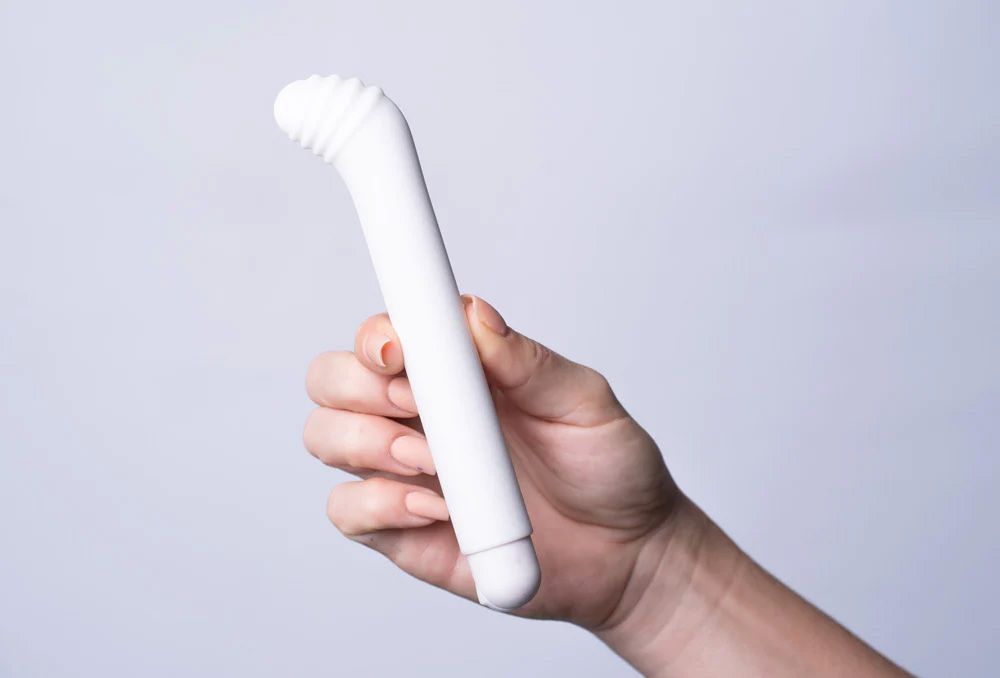 MISTY LONG RECHARGEABLE BULLET